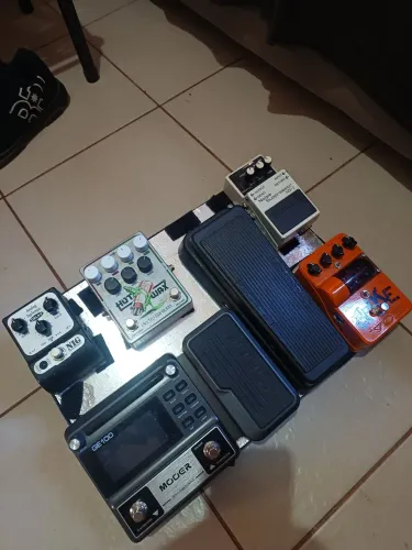 Pedaleira Mooer GE100