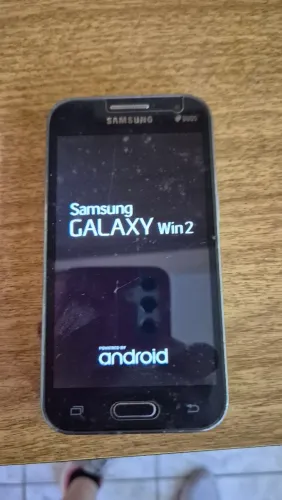 Celular galaxy Win 2
