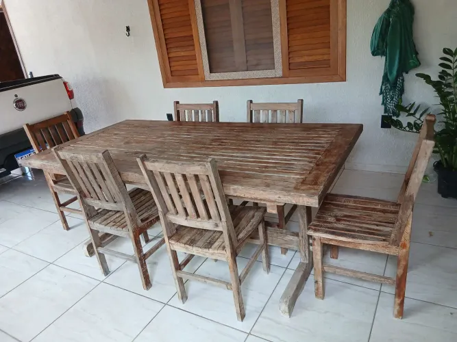Mesa com 6 cadeiras peroba rosa