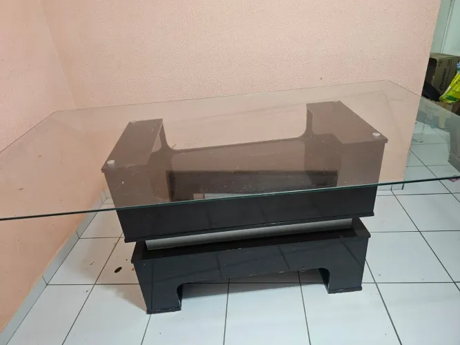 Vendo mesa ..so a base com o vidro