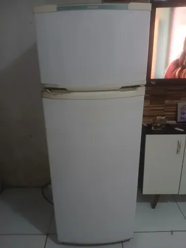 Geladeira consul FUNCIONANDO R$ 650,00 POSSO ENTREGAR!!