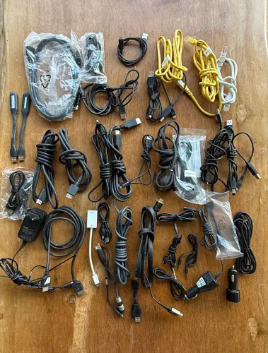 Lote com Diversos Cabos 