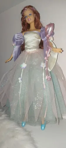 Barbie Rainha das Fadas Lago dos Cisnes