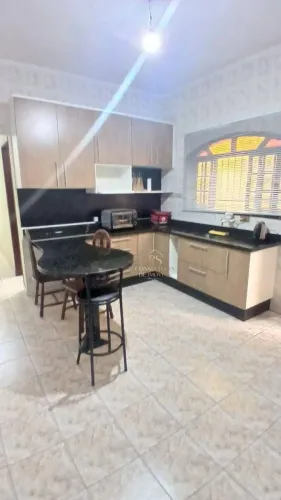 Casa com 3 dormitórios à venda, 123 m² por R$ 500.000,00 - Vila Figueira - Suzano/SP