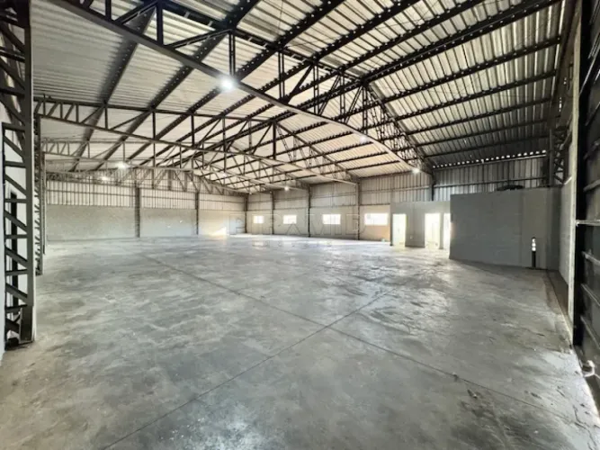 Salão comercial Vicinal da Rodovia Abrão Assed, com 612,50 m2 de área construída, 1024 m2