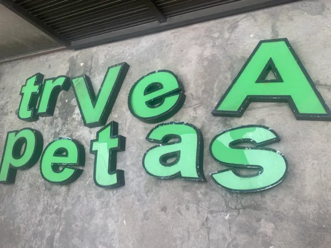 Letra a caixa para iluminação interna com base de encaixe em pvc