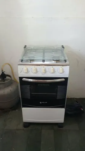 Vende-se fogão funcionando perfeitamente 