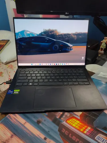 Notebook gamer Asus ZenBook 14 pro rtx 4070 i9 13900h 1 tb ssd 32 ram