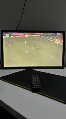 Samsung 24" TV/Monitor Led Full HD