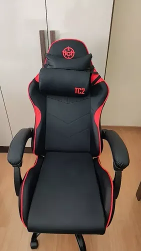Cadeira Gamer Preta com detalhes vermelho/ Lacrada na Caixa!