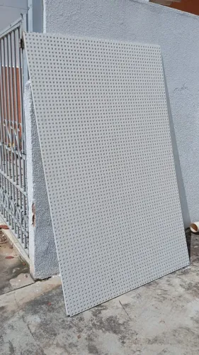 Chapa de gesso cleoneo UFF Knauf furacão quadrada