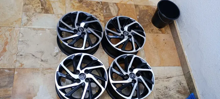Rodas liga leve aro 15 - preto diamantado