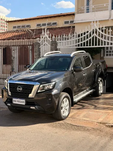 Nissan Frontier XE CD 4X4 2.3 Bi-TB Diesel Aut. 2024