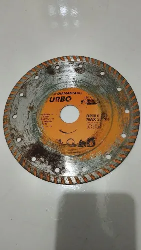 Disco de corte diamantado usado só uma vez