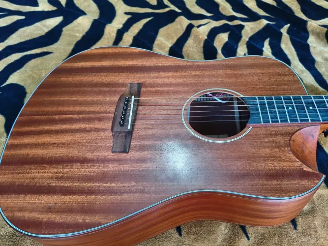 Violão redburni 1600