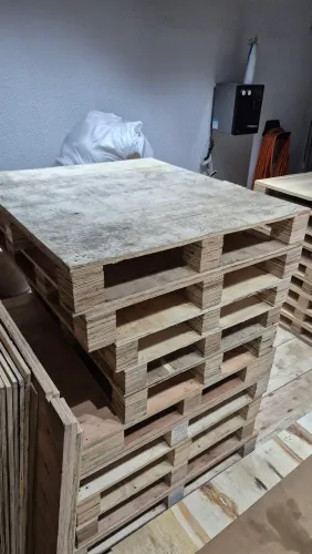 Pallets em compensado resistente, diversas medidas, entregamos.