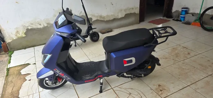 Scooter Eletrica Nova 43km rodados 1000w PREÇO PRA VENDER LOGO, Está na Garantia 