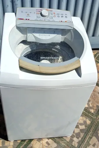 Máquina de lavar roupa SEMI-NOVA