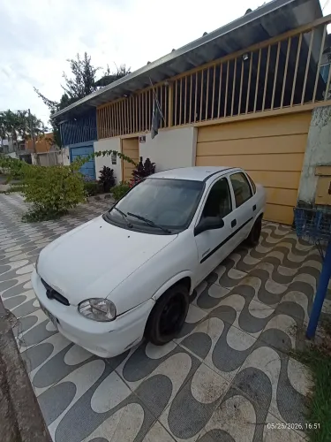Chevrolet Corsa SED Class.spirit 1.0/1.0 Flexpower (álcool) 2005