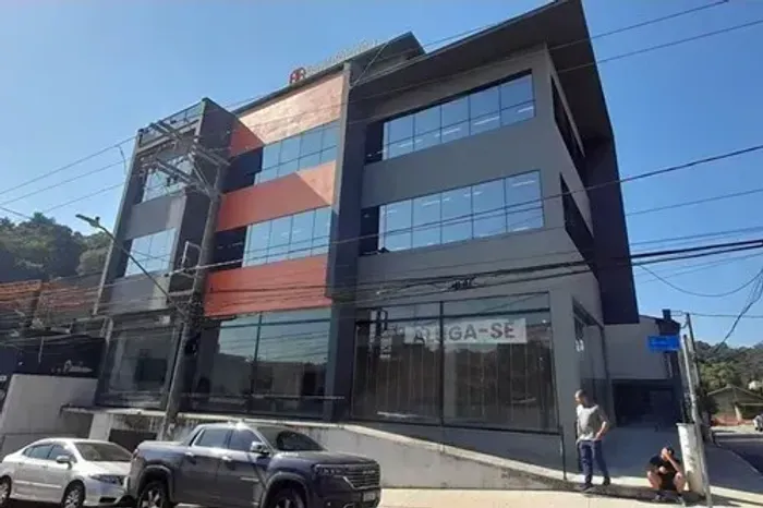 Ponto Comercial de Destaque na Região Central de Caieiras