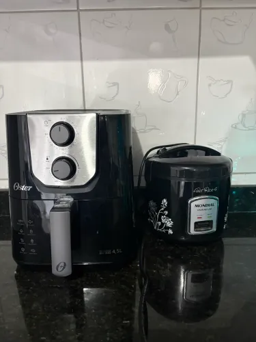 Air Fryer Oster + Panela de arroz