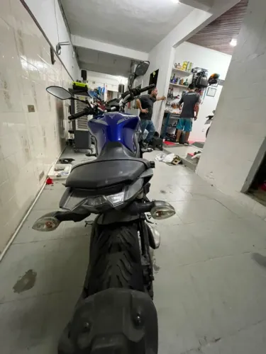 Moto Yamaha MT09