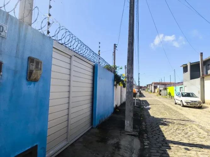 VENDE-SE CASA COM EXCELENTE LOCALIZAÇÃO NO BAIRRO VIDA NOVA EM PARNAMIRIM-RN