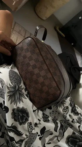 Necessarie LV