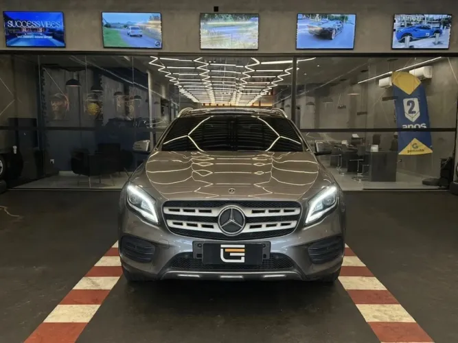 Mercedes-Benz GLA 250 Sport 2.0 TB 16V 4X2 211cv Aut. 2018