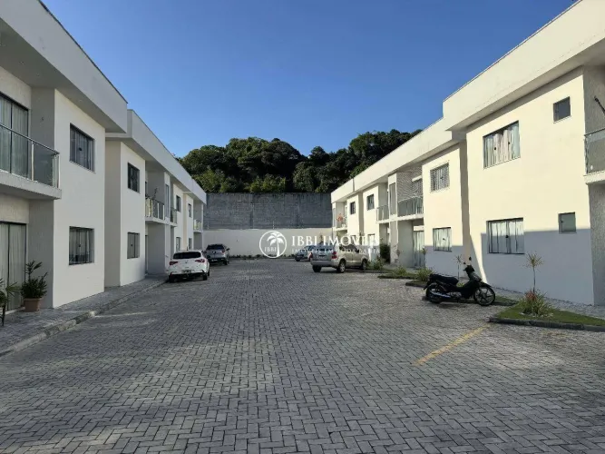 Apartamento com 3 dormitórios à venda, 104 m² por R$ 690.000,00 - Centro - Porto Seguro/BA