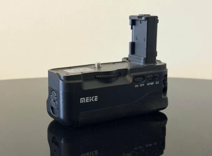 Grip de bateria MEIKE Sony A7ii - A7Rii - A7Sii