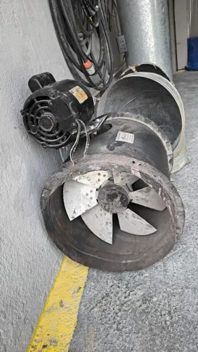 Exaustor para Cabine de Pintura Profissional 220V Trifásico com Coifas