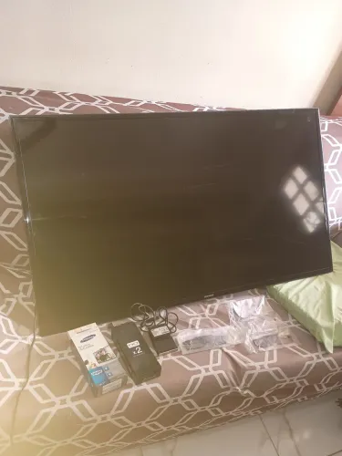 Tv Samsung 46 polegadas, 3D acompanha os dois óculos originais, câmera, Full HD