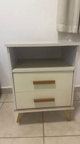 Mesa de cabeceira estilo escandinavo ? 2 gavetas + nicho