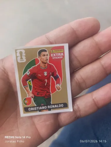 Figurinha dourada do Cristiano Ronaldo.