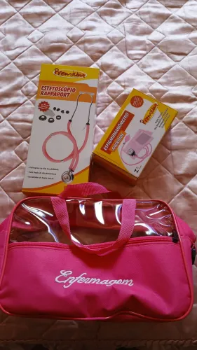 Vendo kit enfermagem nunca usado. Novo