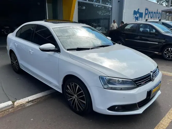 Volkswagen Jetta Highline 2.0 TSI 16V 4P Tiptronic 2013