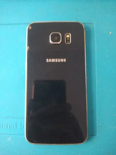 Smartphone Samsung Galaxy S6 leia descrição