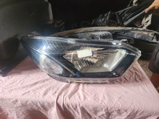 FAROL LED  DIREITA GM PRISMA / ONIX 2017 A 2022 ORIGINAL 