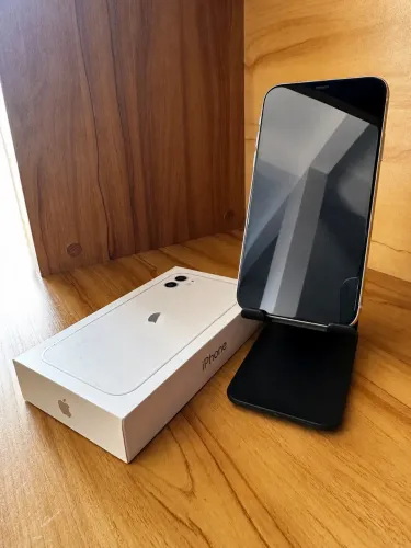 iPhone 11 64GB