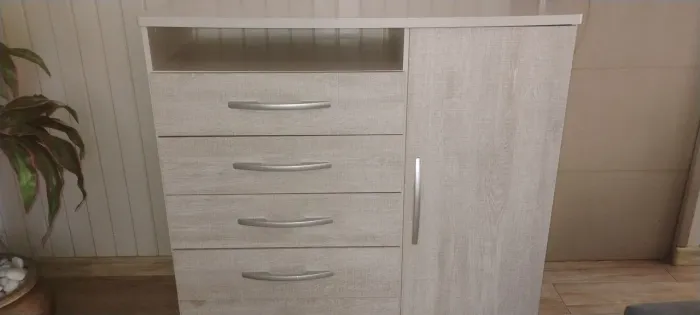 Cômoda com criado mudo
