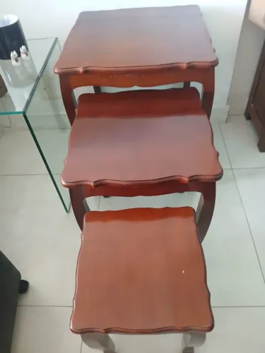 Conjunto de 3 mesinhas ninho em mogno brilhoso