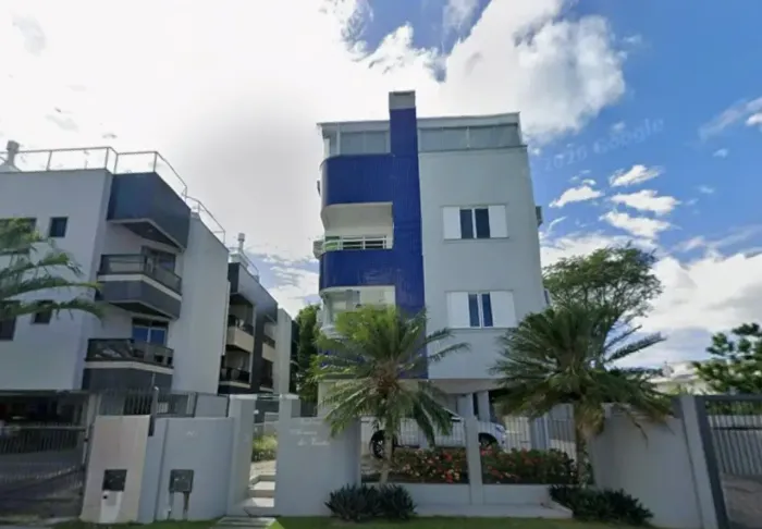 Imóvel para aluguel possui 74 metros quadrados com 2 quartos em Jurerê - Florianópolis - S