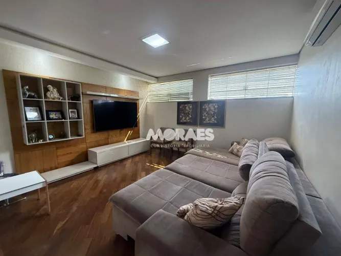 Casa com 4 quarto para alugar, 280 m² por R$ 9.000/mês - Alto Higienópolis - Bauru/SP