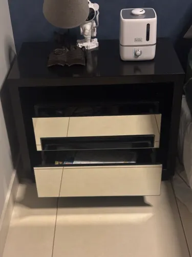 Mesa de cabeceira