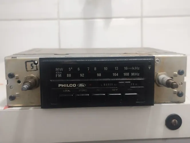 Som automotivo antigo 