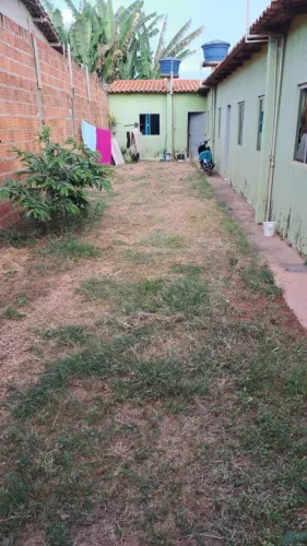 Vendo lote com três kitnet