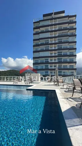 Cobertura em Avenida Maria de Lourdes da Silva Kfouri - Balneário Copacabana - Caraguatatu
