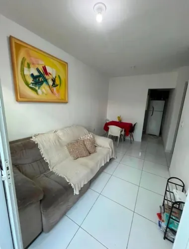 Vendo casa de 2/4 no condomínio Ravena
