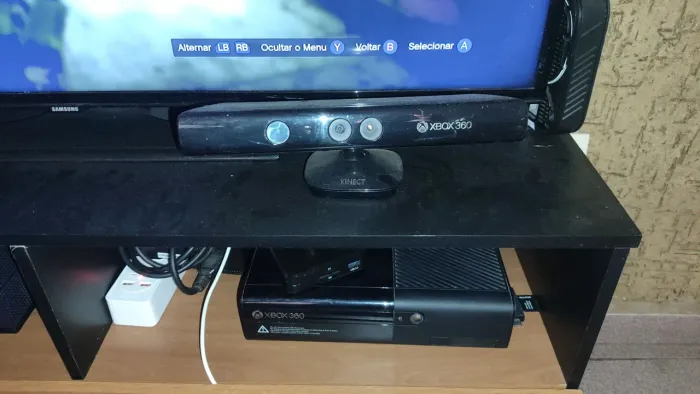 Xbox 360 Super Slim+ Kinect+ HD cheio de jogos